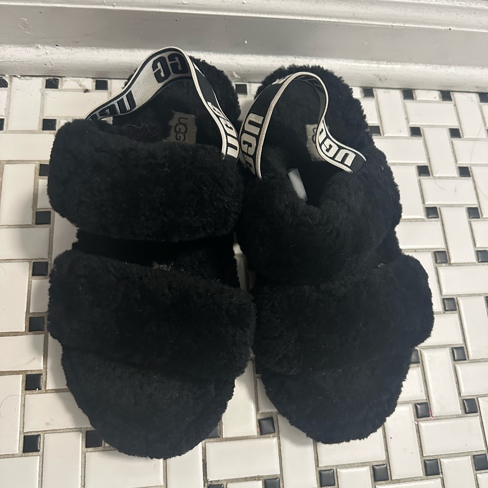 UGG Kids Black Fluffy Slippers